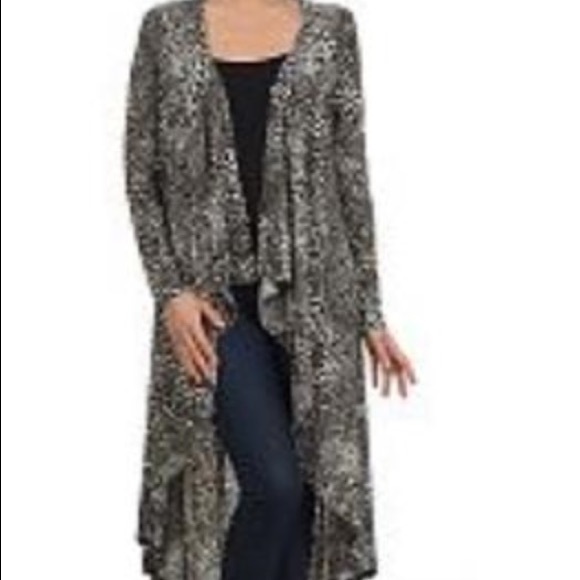 Accessories - ✨HP✨ 1 LEFT❗️NALA Waterfall Duster Animal Print